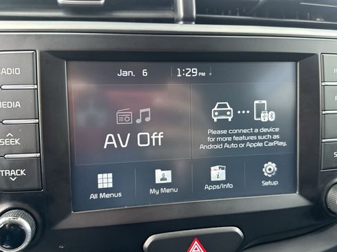 Used 2020 Kia Soul LX image 12