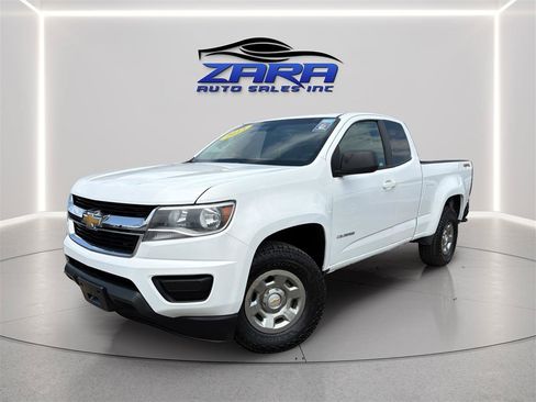 Used 2015 Chevrolet Colorado W/T w/ WT Convenience Package AWD/4WD image 1