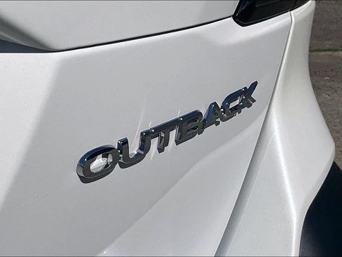 Used 2023 Subaru Outback Premium AWD/4WD image 11