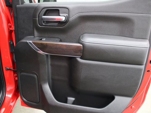 Used 2019 GMC Sierra 1500 SLT w/ LPO, GMC Protection Package image 23