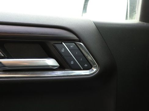 Used 2024 GMC Sierra 1500 SLT image 22