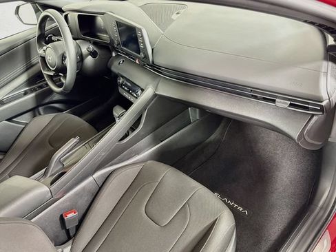 Certified 2025 Hyundai Elantra Sport FWD image 29