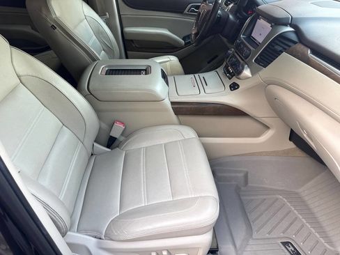 Used 2018 GMC Yukon Denali w/ Denali Ultimate Package AWD/4WD image 16