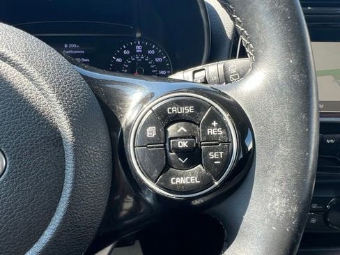 Used 2020 Kia Soul EX FWD image 13