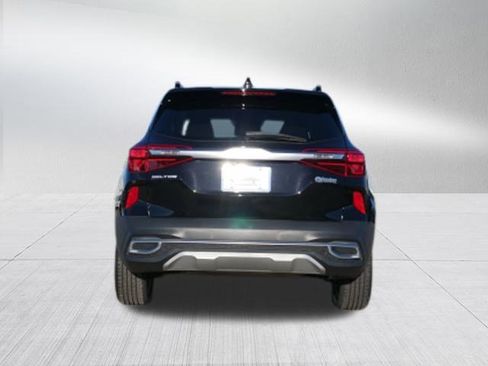 Used 2023 Kia Seltos S w/ Navigation Package image 4