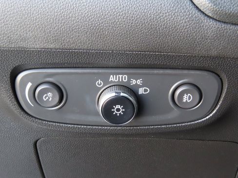 Used 2023 Buick Encore GX Preferred w/ Cold Weather Comfort Package image 18