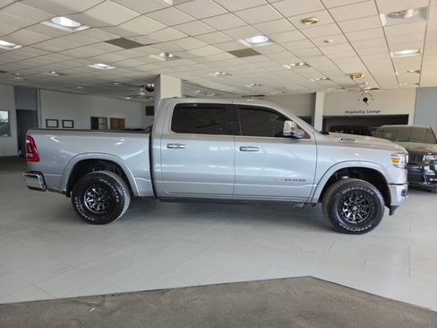 Used 2019 RAM 1500 Limited AWD/4WD image 9