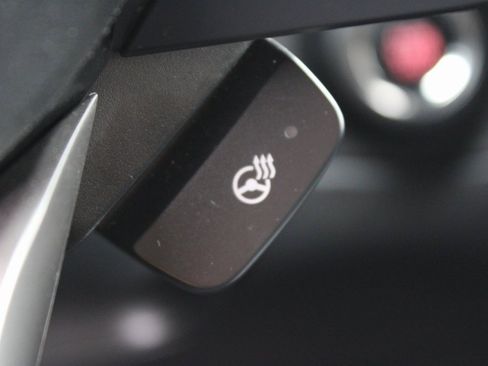 Certified 2024 Subaru Ascent Limited image 16