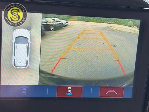 Used 2019 Chevrolet Traverse RS w/ LPO, Floor Liner Package FWD image 28