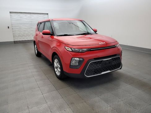 Used 2022 Kia Soul LX w/ Technology Package FWD image 13