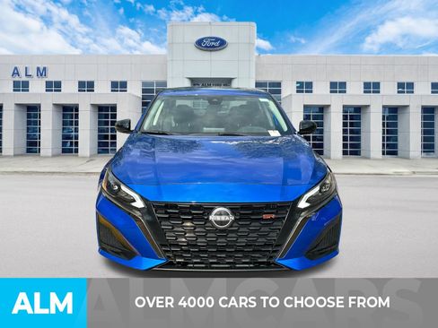Used 2025 Nissan Altima 2.5 SR FWD image 2