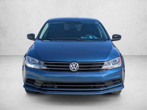 Used 2016 Volkswagen Jetta S FWD image 2