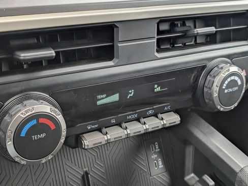 Used 2024 Toyota Tacoma SR5 image 23