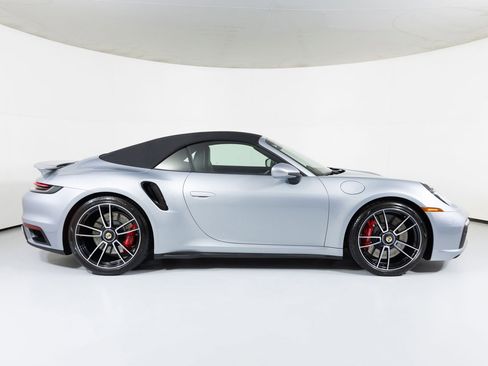 Used 2021 Porsche 911 Turbo image 16
