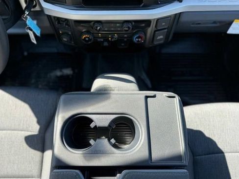 New 2026 Ford F250 XL w/ XL Chrome Package AWD/4WD image 26