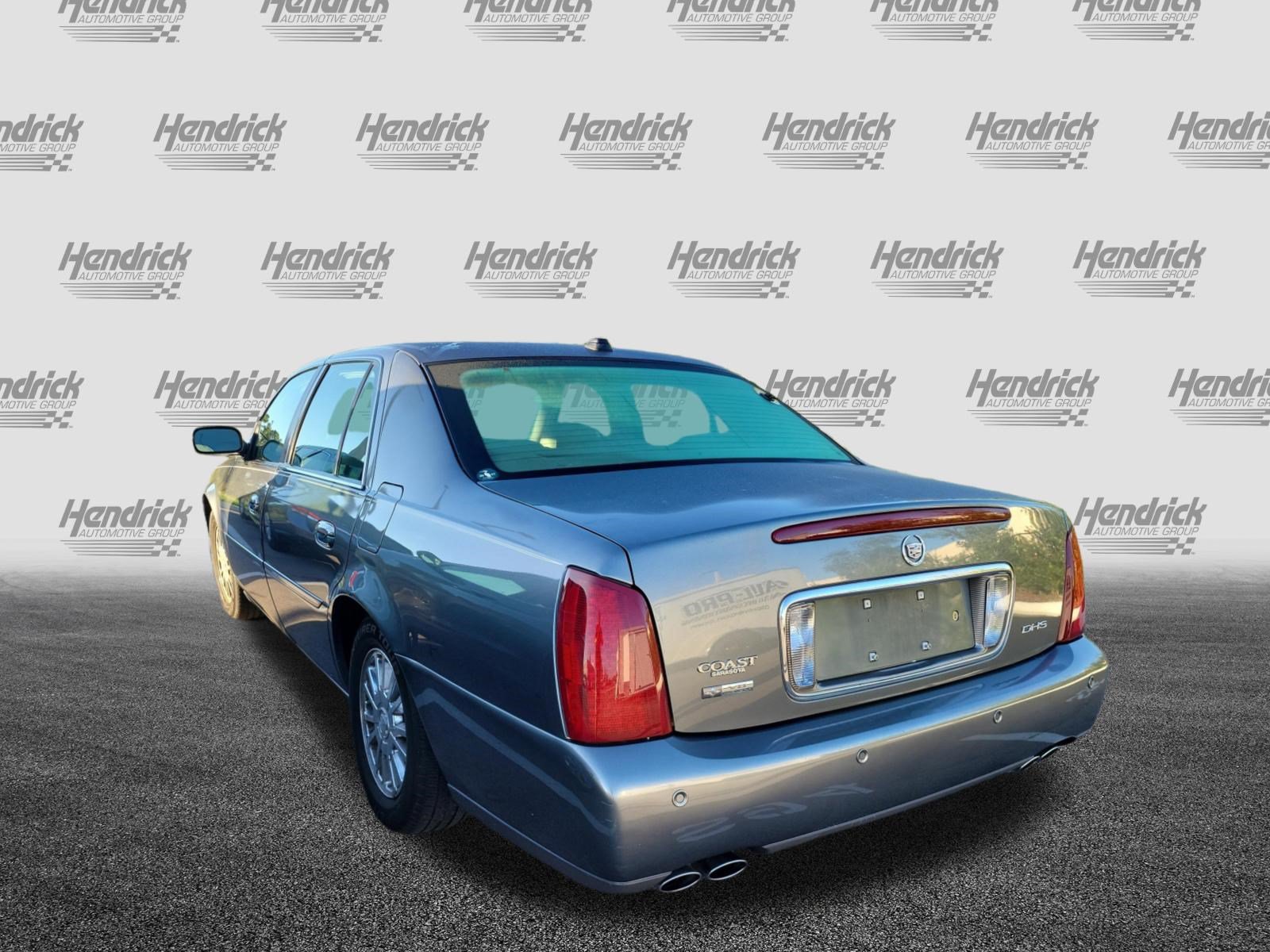 Used 2004 Cadillac De Ville DHS w/ Equipment Group FWD image 8
