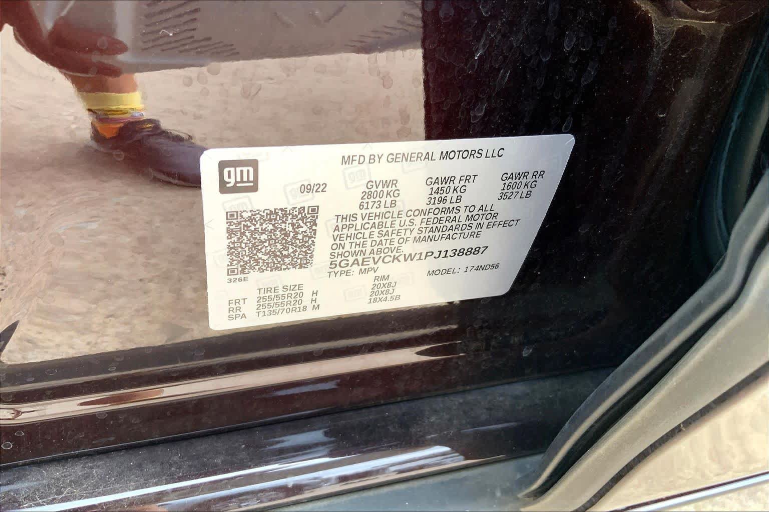 Certified 2023 Buick Enclave Avenir w/ Avenir Technology Package AWD/4WD image 33