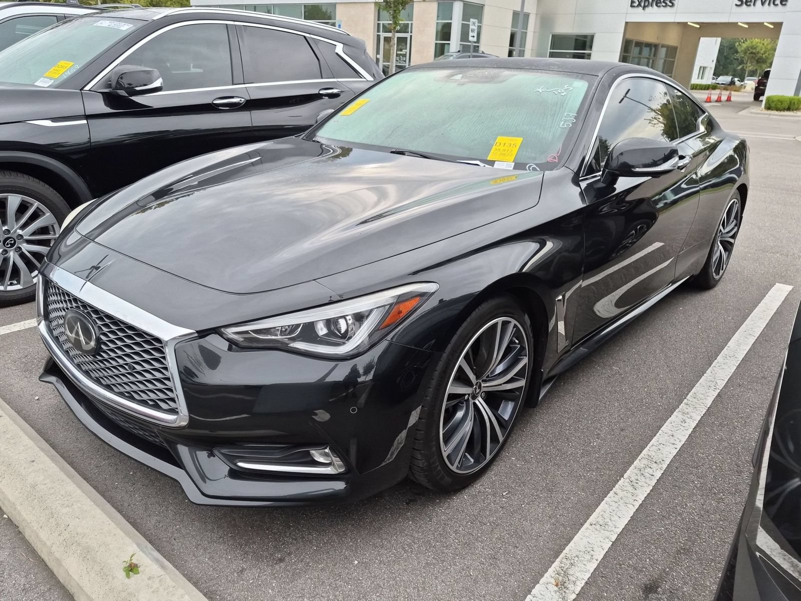 Used 2022 INFINITI Q60 3.0t Luxe w/ Cargo Package RWD image 5