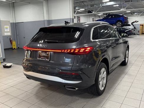Used 2025 Audi Q5 Premium w/ Convenience Package AWD/4WD image 5