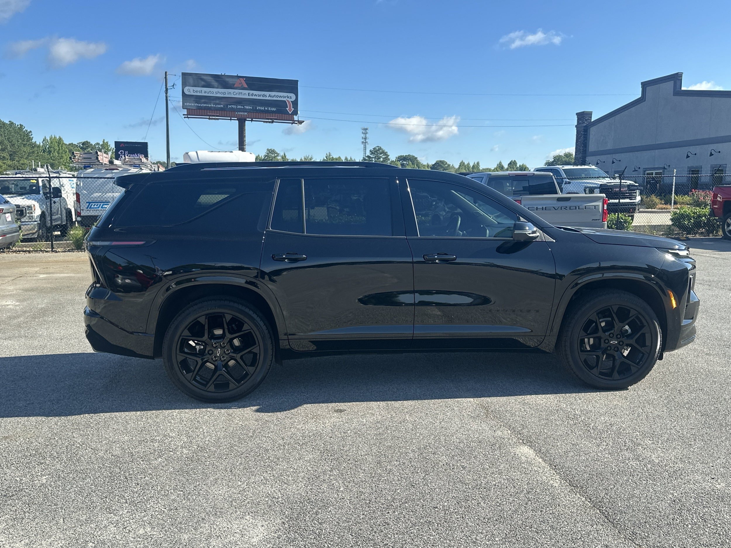 Used 2026 Chevrolet Traverse RS w/ LPO, Floor Liner Package FWD image 40