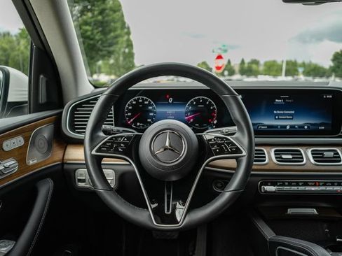Certified 2025 Mercedes-Benz GLE 350 4MATIC image 17