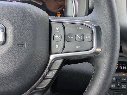 Certified 2025 RAM 1500 Laramie AWD/4WD image 28