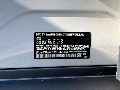 Used 2023 BMW i4 eDrive35 w/ Premium Package RWD image 33