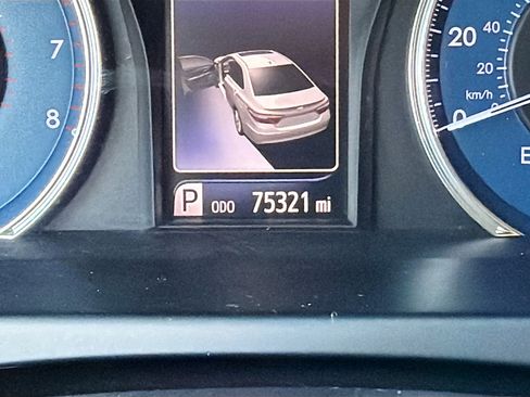 Used 2017 Toyota Camry XLE FWD image 37
