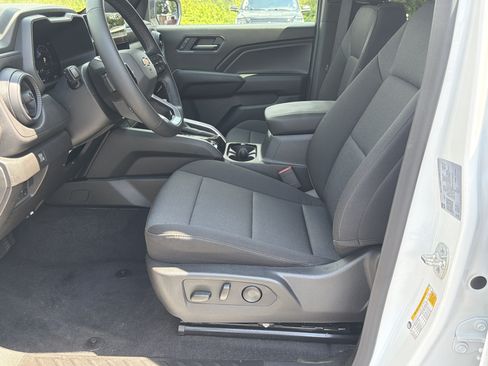 Used 2026 Chevrolet Colorado W/T w/ WT Custom Package AWD/4WD image 9