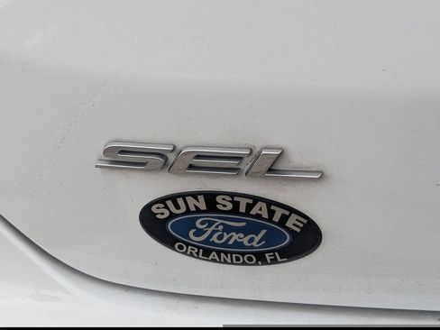 Used 2024 Ford Edge SEL w/ Sport Appearance Package AWD/4WD image 32