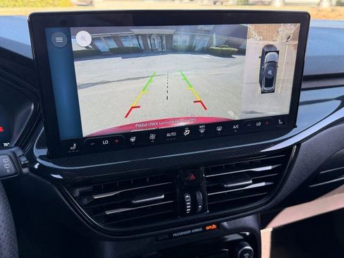 Used 2024 Ford Escape ST-Line Select w/ Tech Pack #2 image 22