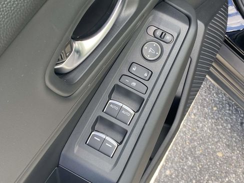 Certified 2025 Honda Accord SE image 17
