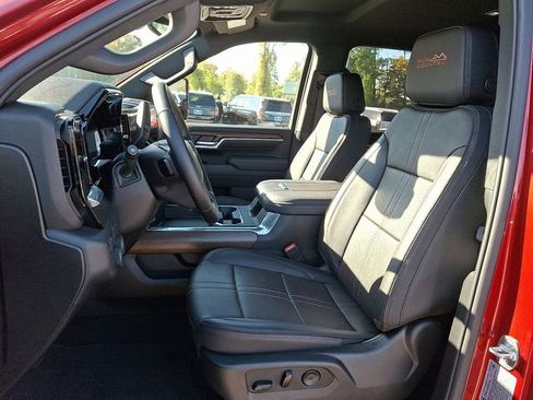 Used 2025 Chevrolet Silverado 3500 High Country image 14