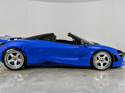 Used 2024 McLaren 750S Spider RWD image 13