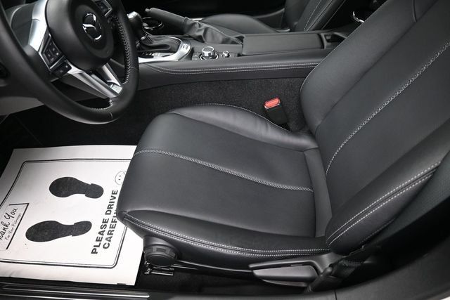 Used 2024 MAZDA MX-5 Miata Grand Touring w/ Weather Package RWD image 15