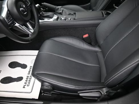 Used 2024 MAZDA MX-5 Miata Grand Touring w/ Weather Package RWD image 15