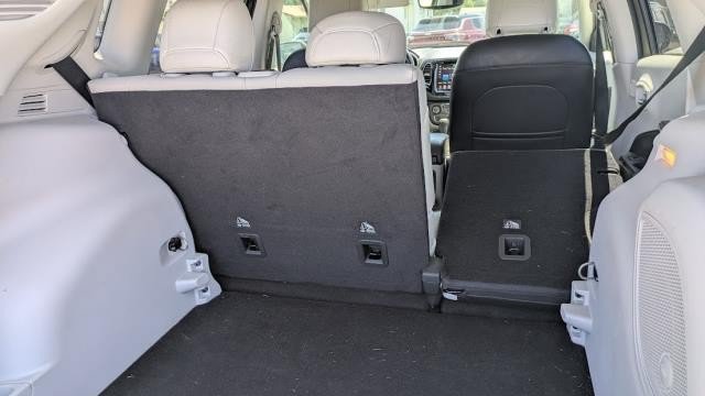 Used 2021 Jeep Compass Limited w/ Sun and Sound Group AWD/4WD image 17