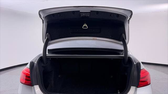 Used 2017 BMW 330i Sedan RWD image 18