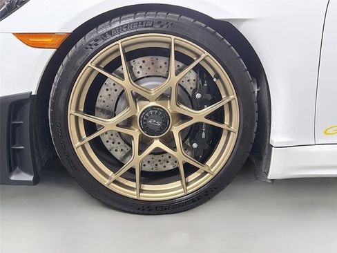 Certified 2025 Porsche 718 Cayman GT4 RS RWD image 11
