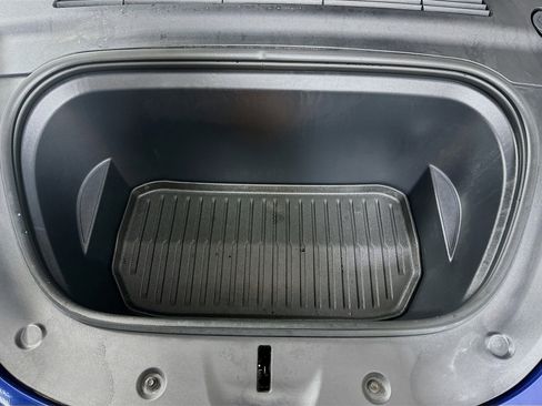 Used 2024 Tesla Model Y Long Range image 33