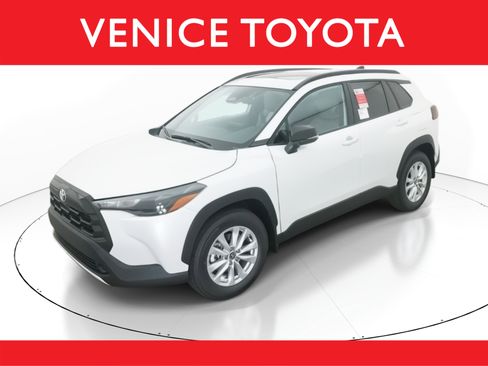 New 2026 Toyota Corolla Cross LE w/ Moonroof Package FWD image 1