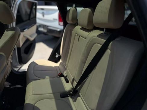Used 2017 BMW X1 xDrive28i image 28