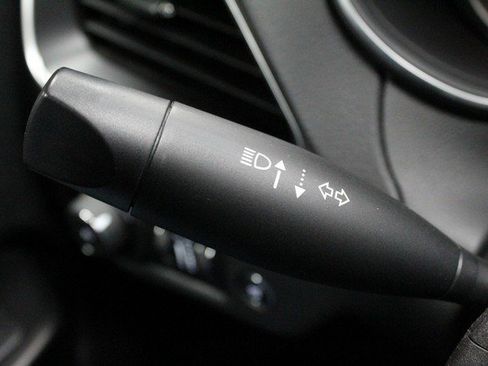 Used 2020 Jeep Cherokee Trailhawk image 23