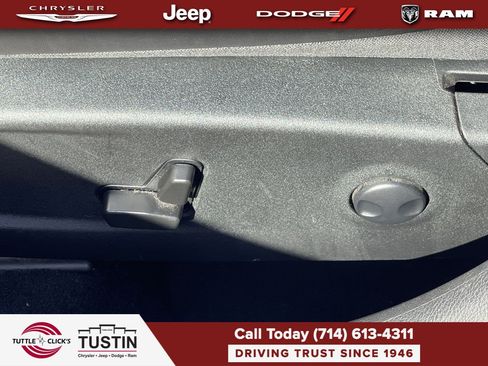 Used 2022 Dodge Charger Scat Pack w/ Dynamics Package RWD image 24