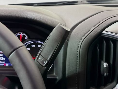 Used 2022 Chevrolet Silverado 1500 RST image 16