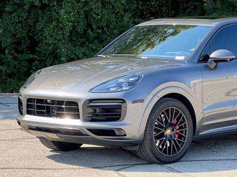 Certified 2023 Porsche Cayenne GTS AWD/4WD image 12
