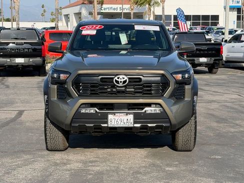 Used 2024 Toyota Tacoma TRD Off-Road w/ TRD Off Road Upgrade Package AWD/4WD image 2