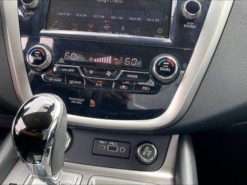 Used 2023 Nissan Murano SV FWD image 15