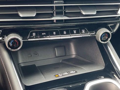 New 2026 Chevrolet Traverse Z71 w/ Enhanced Driving Package image 30