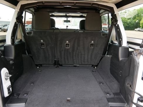 Used 2021 Jeep Wrangler Unlimited Sport AWD/4WD image 10